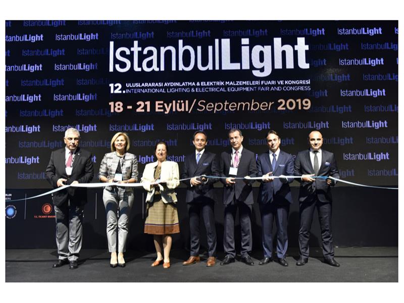 Aydınlatma Sektörünü Buluşturan IstanbulLight Fuar ve Kongresi Ziyarete Açıldı