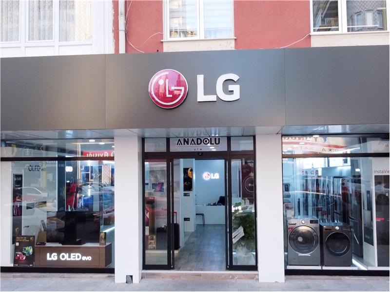 LG’den Sivas’a Brandshop