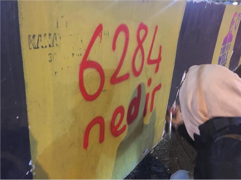 KADIKÖY BELEDİYESİ’NİN KADIN ÇALIŞANLARI “6284” İÇİN SOKAĞA ÇIKTI