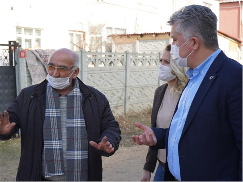 BAŞKAN VE MECLİS ÜYELERİ SELİN BASKININ YAŞANDIĞI O MAHALLEDE