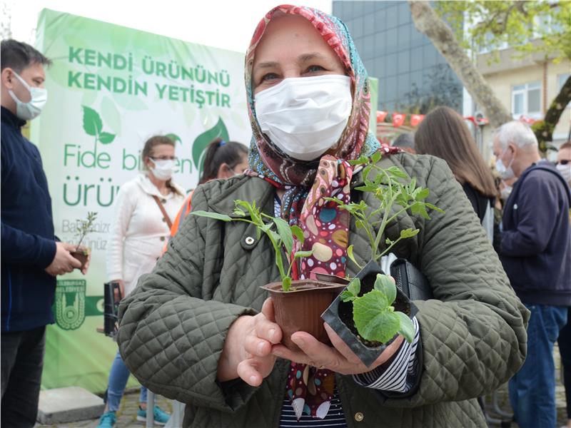 FİDELER BELEDİYEDEN ÜRETİM VATANDAŞTAN