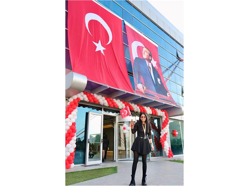 Patiswiss Çikolata  Cumhuriyet'in 100.yılını büyük bir  coşkusu ile kutladı