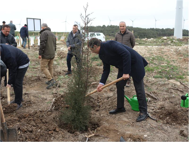 Akfen Holding'den Çanakkale'ye 100 Bin Ağaçlık 100.Yıl Hatıra Ormanı