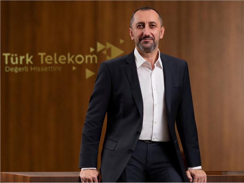 TÜRK TELEKOM ÇALIŞANLARI 3 YILDA 18 TON ELEKTRONİK ATIĞI DÖNÜŞTÜRDÜ