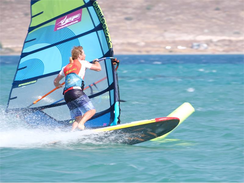 Vakkorama ile Türkiye Windsurf Şampiyonası Alaçatı’da Başladı