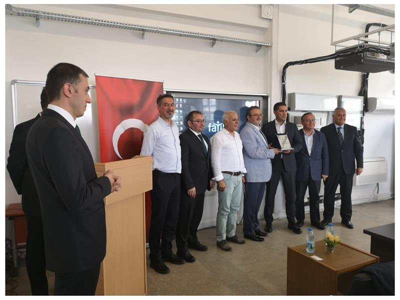 Bosch Termoteknik, Yakacık Mesleki ve Teknik Anadolu Lisesi’nde İklimlendirme Sistemleri Eğitim Salonu açılışı ile yatırımlarını devam ettirdi!