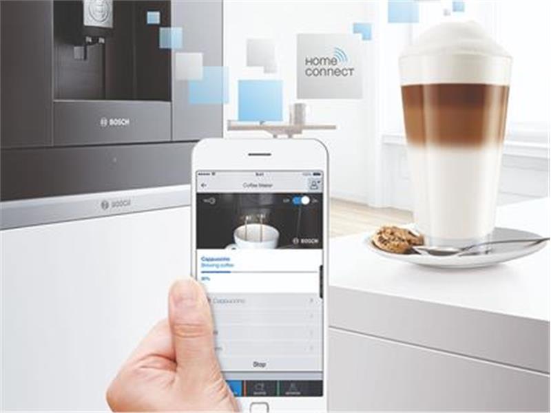 Bosch’un Home Connect teknolojisiyle babanıza uzaktan kontrol edilebilen kahve keyfi yaşatın. 