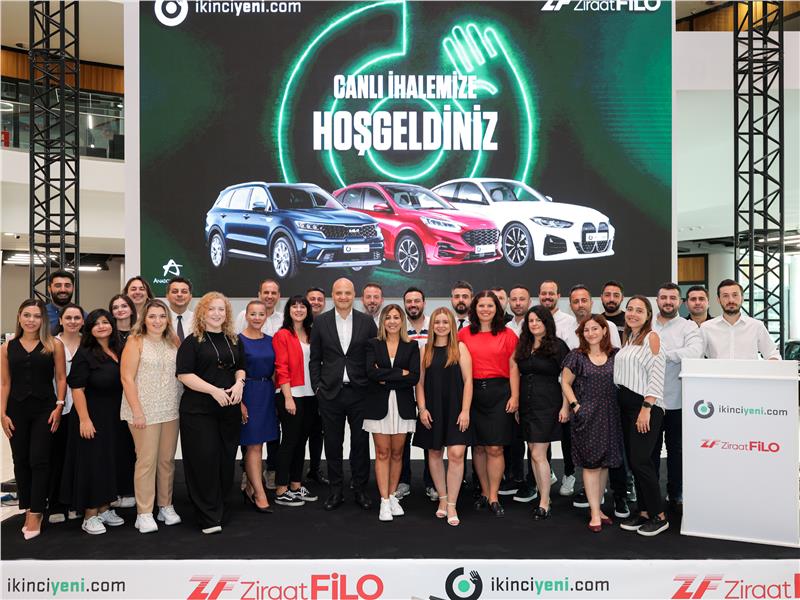 ikinciyeni.com ilk canlı ihalesini gerçekleştirdi