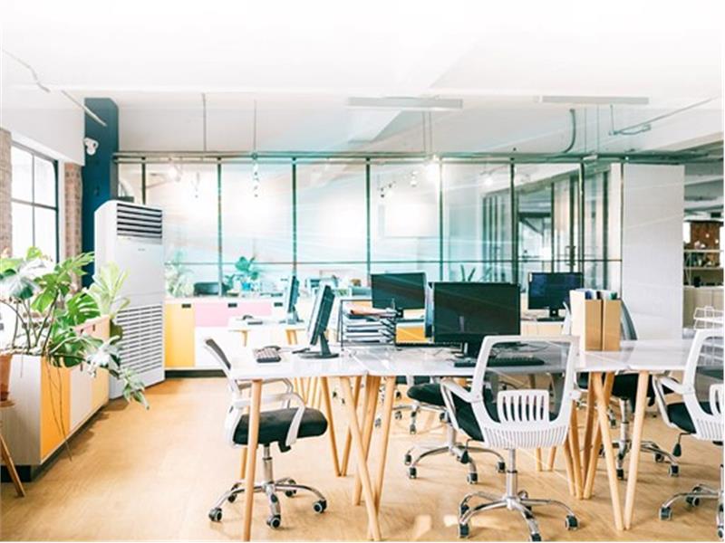 Samsung Salon Tipi Klima  Yaz sıcaklarında geniş mekanlarda etkili serinleme sunuyor
