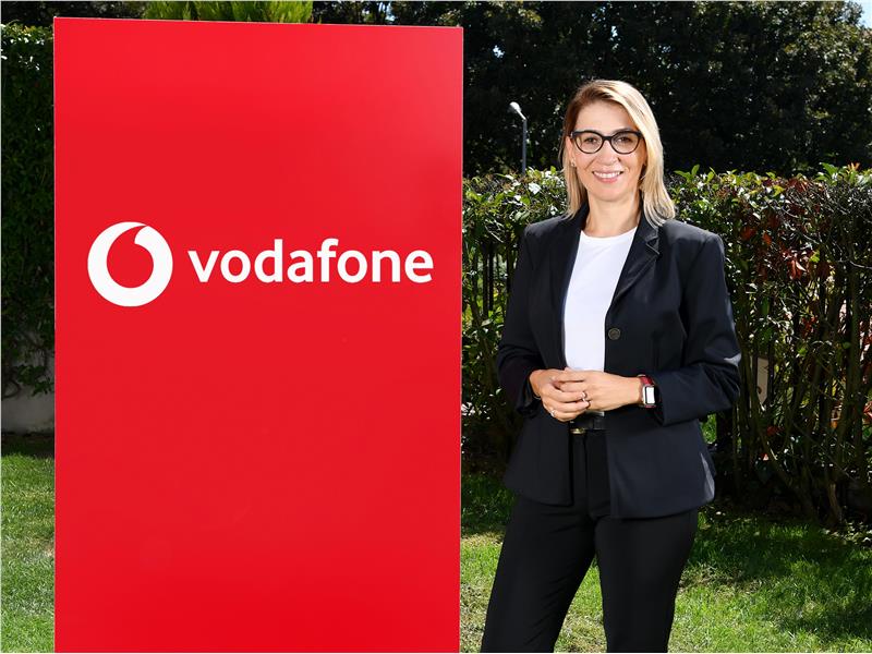 VODAFONE’LULAR YENİ YILA  KESİNTİSİZ İLETİŞİMLE GİRDİ