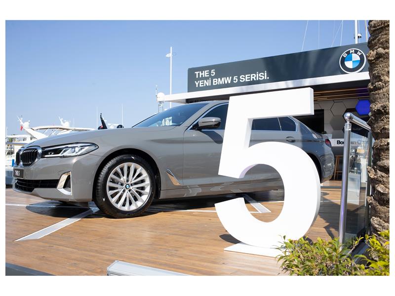 Yeni BMW 5 Serisi  Göz Alıcı Tasarımıyla Bodrum Yalıkavak Marina’ya Demir Attı
