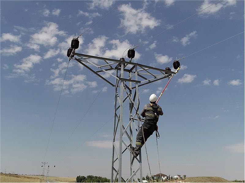 Enerjisa görüntülü teyitle iş kazalarını % 40 azalttı, Sabancı Altın Yaka Ödülü’nü kazandı