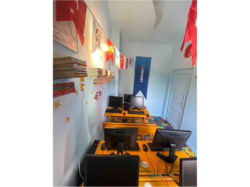 Pronet’ten 260 çocuğa bilgisayar desteği