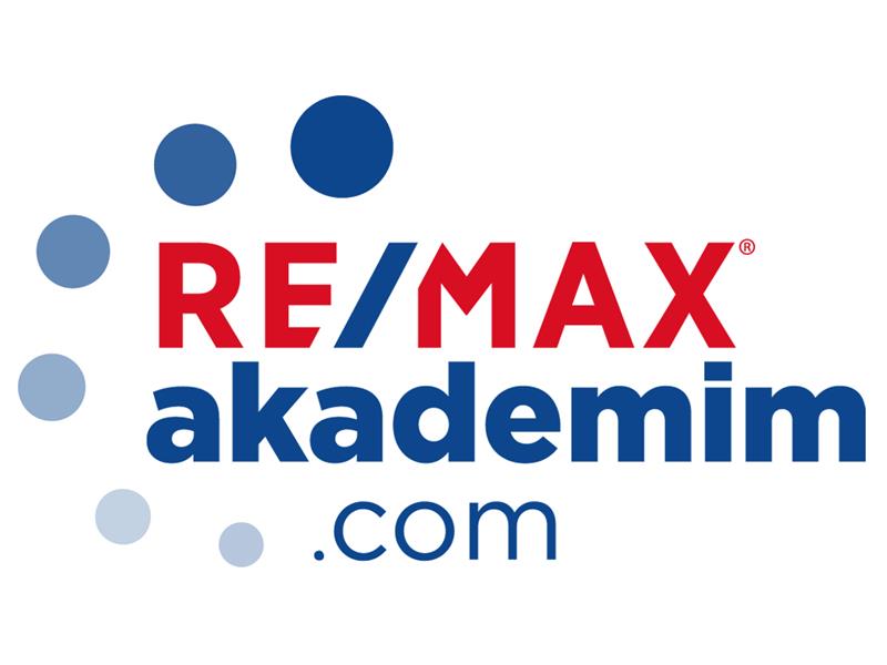 ​RE/MAX Danışmanlarına Verdiği Online Eğitimlerle Akademik Alanda Da Fark Yaratıyor
