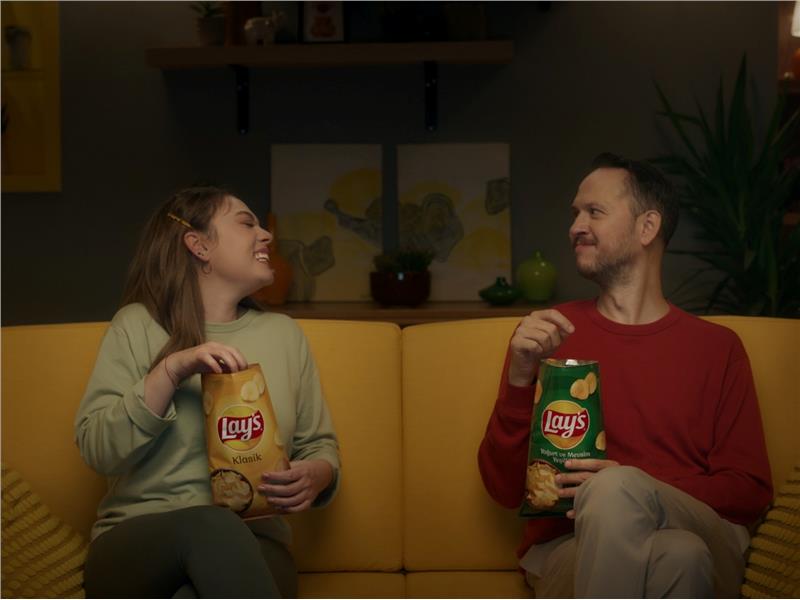 Bi’şeyler mi İzlesek? Lay’s yeni reklam filmi yayında!