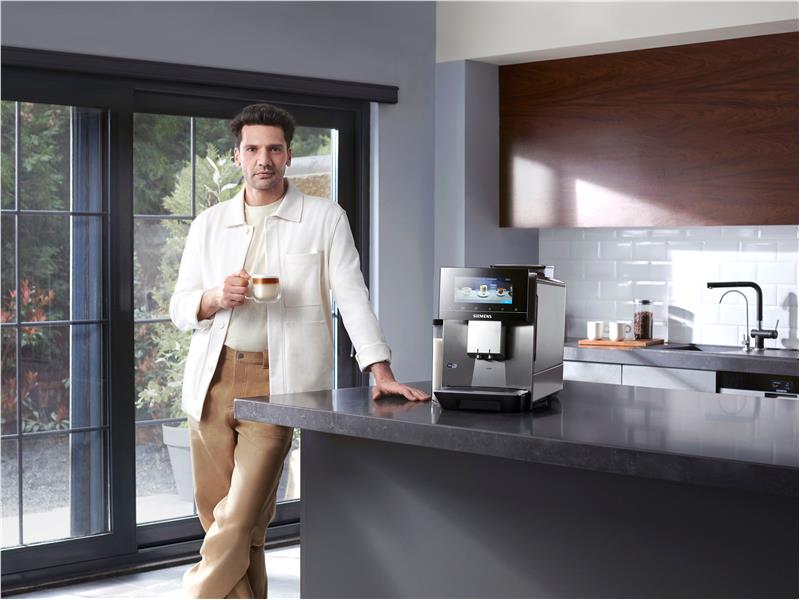 Siemens EQ900 kahve keyfini  29 farklı kahve seçeneğiyle evinize taşıyor
