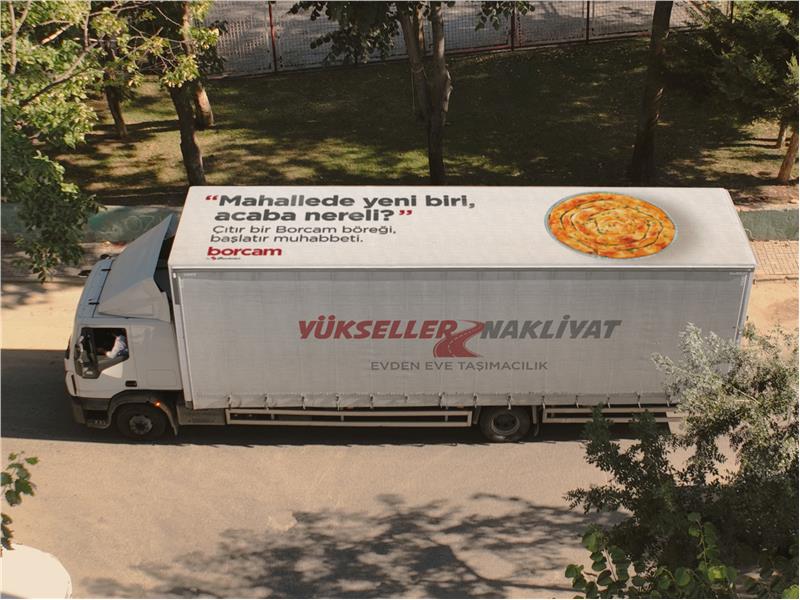 YENİ KOMŞUYA SICAK BİR KARŞILAMADA BORCAM YANINDA!