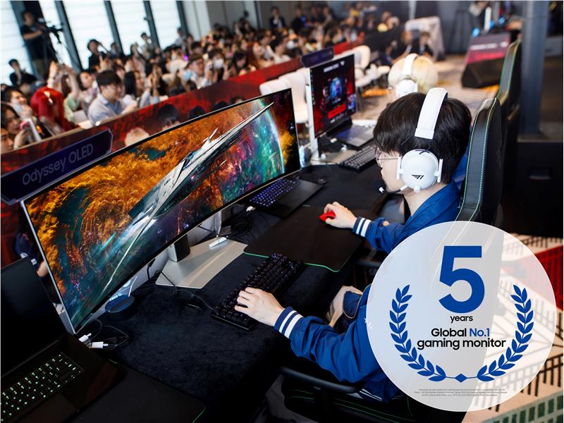 Samsung global OLED monitör pazarının birincisi oldu