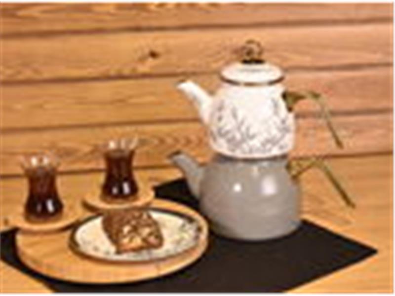 Çay Davetlerini Zenginleştiren Çaydanlık & Servis Takımları